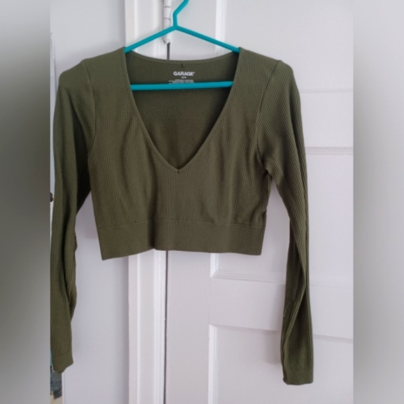 Cropped Longsleeve - Picture 1 of 1